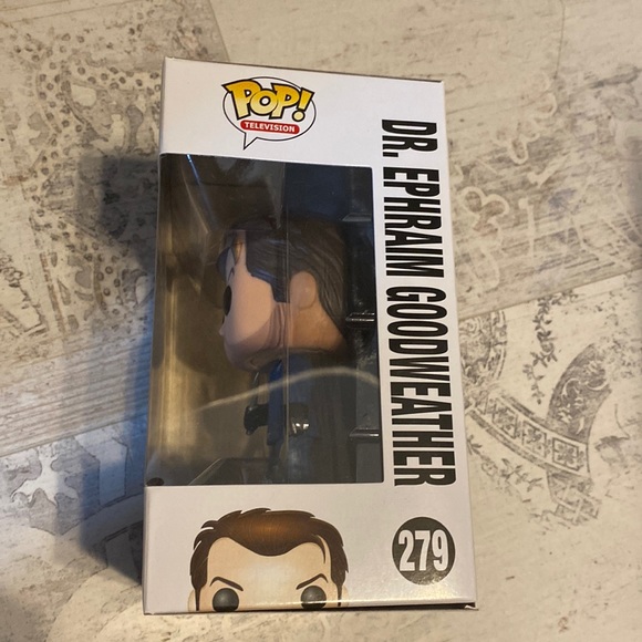 Funko Pop Dr Ephraim Goodweather #279 The Strain Figure - Picture 5 of 10